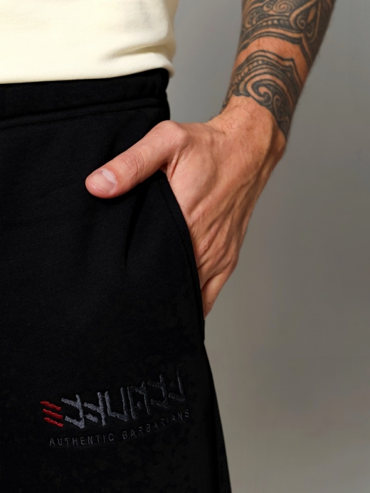 Спортивные штаны Варвар вышитое лого черный